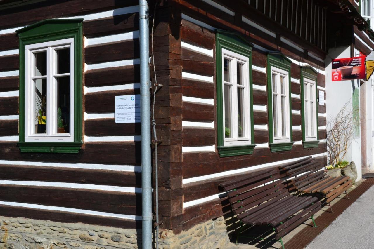 Venkovský dům 335 *